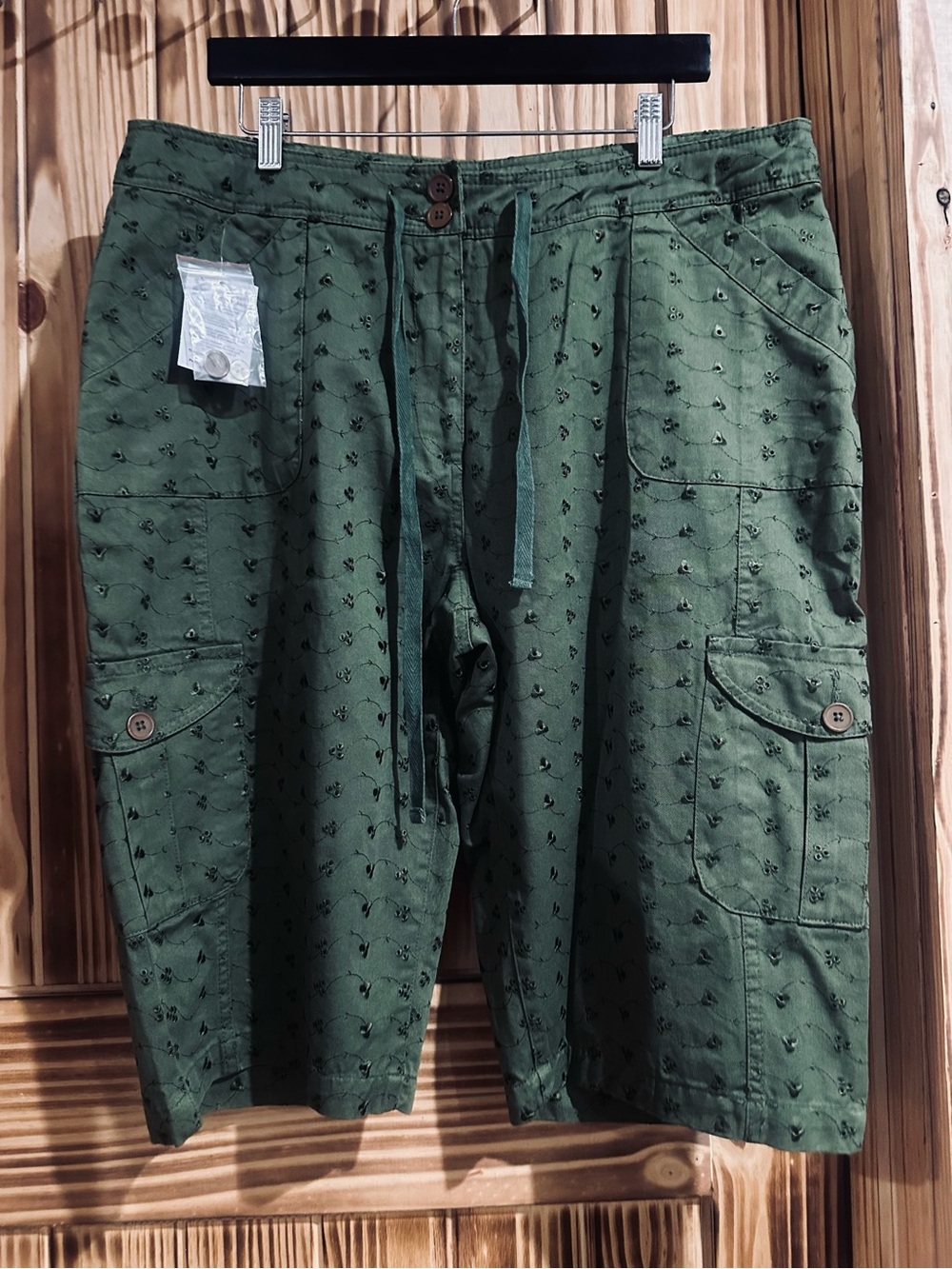 ❗️Only Necessities Eyelet Long Cargo Shorts Olive Green 100% Cotton 18W